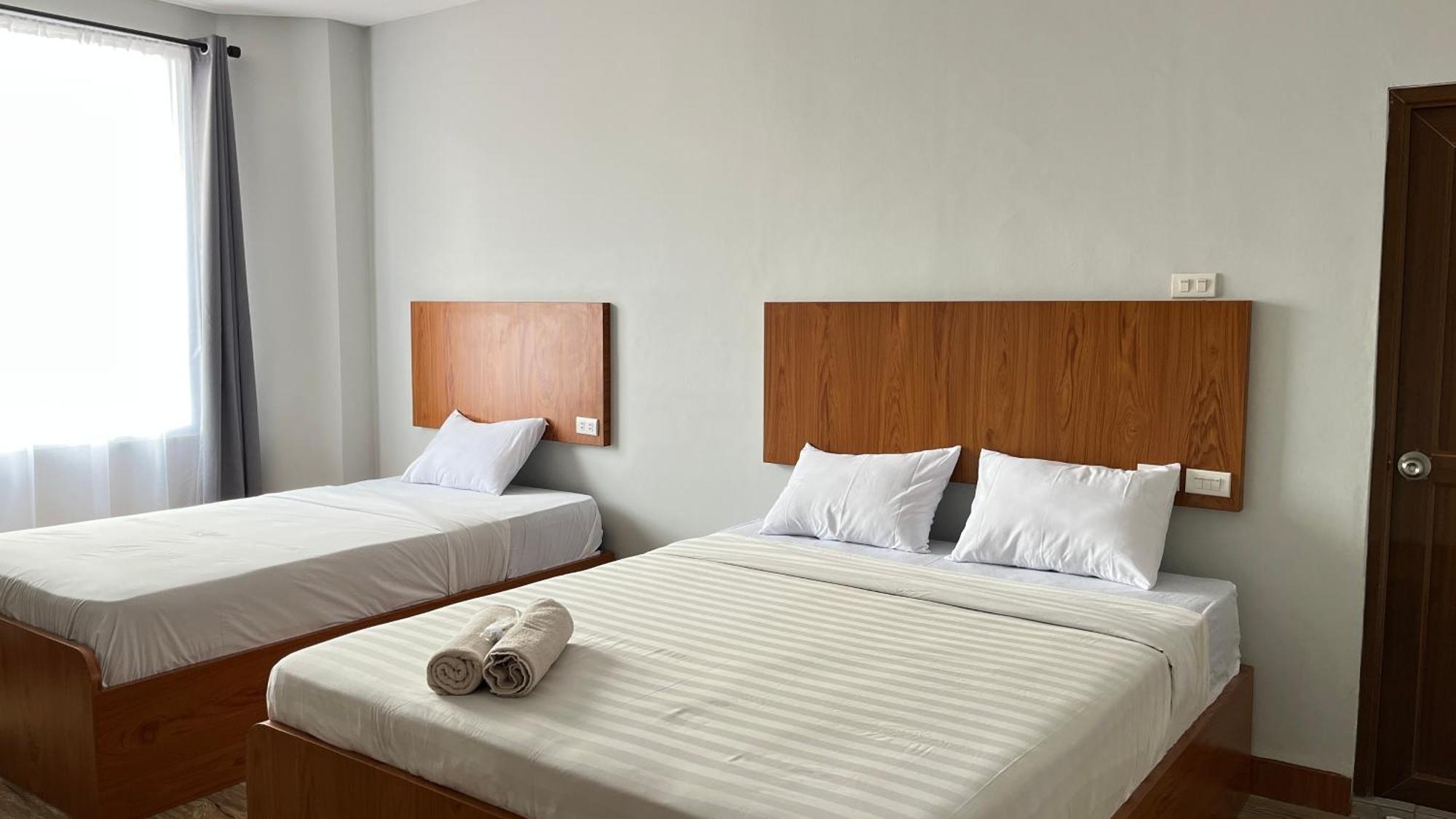 Hotel Reddoorz Premium At Jalan Diponegoro Lampung Bandar Lampung Exterior foto