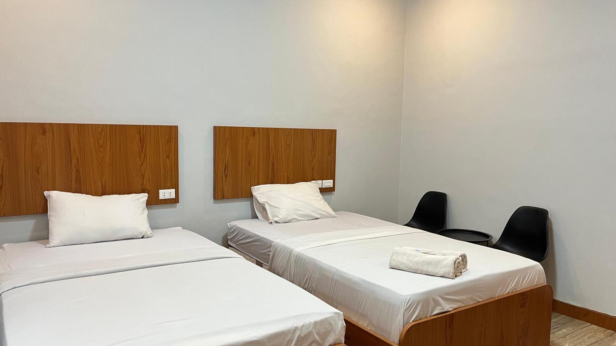 Hotel Reddoorz Premium At Jalan Diponegoro Lampung Bandar Lampung Exterior foto