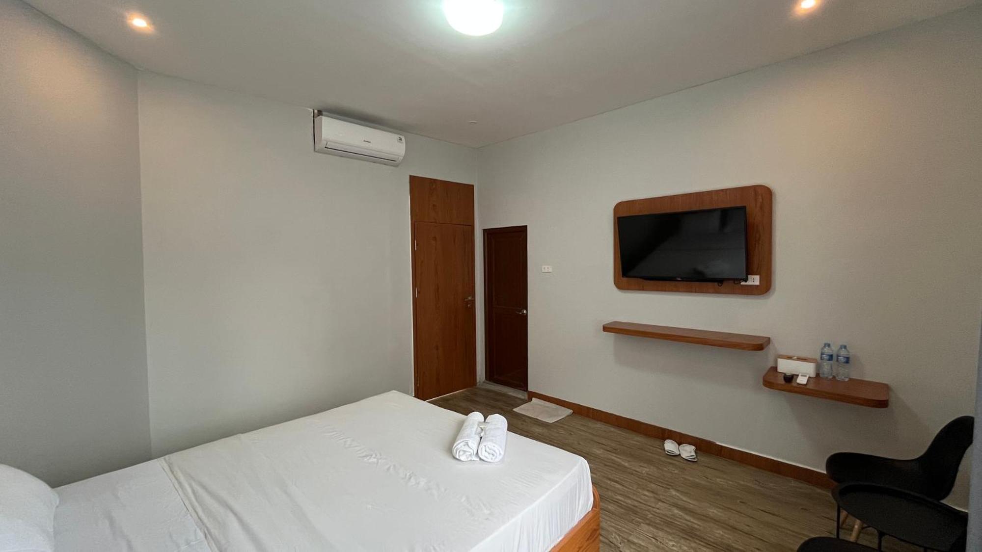 Hotel Reddoorz Premium At Jalan Diponegoro Lampung Bandar Lampung Exterior foto