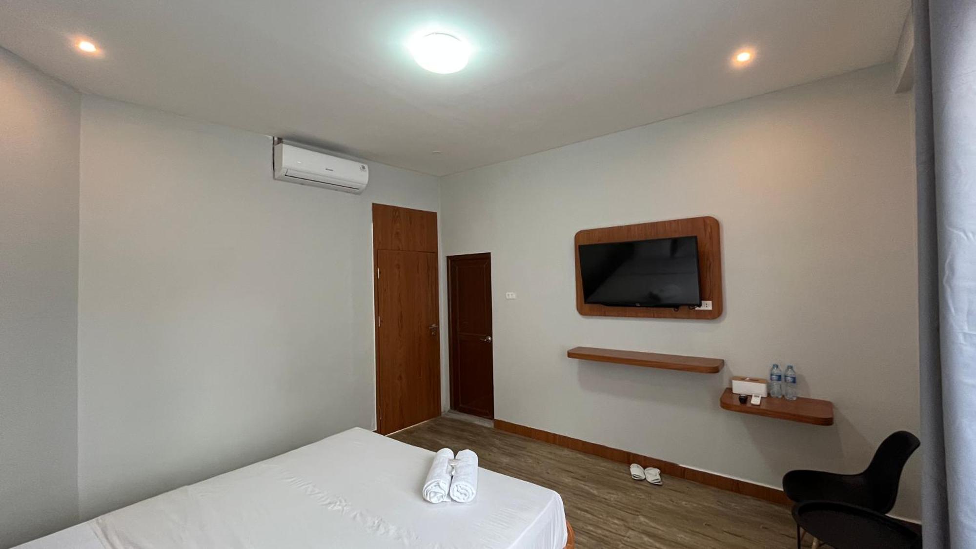 Hotel Reddoorz Premium At Jalan Diponegoro Lampung Bandar Lampung Exterior foto